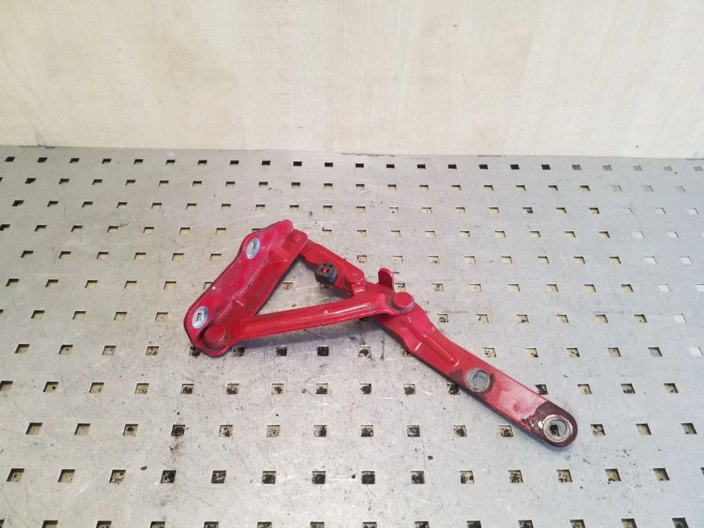Engine bonnet/hood hinges – Volkswagen Transporter - Caravelle T5 (2003-2015)