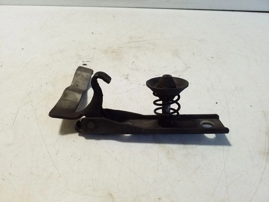 Engine bonnet/hood lock/catch A9067500350