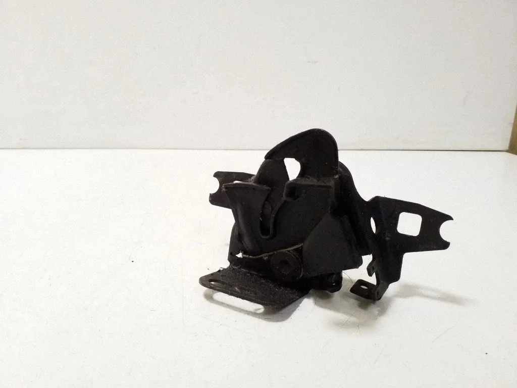 Engine bonnet/hood lock/catch 050397