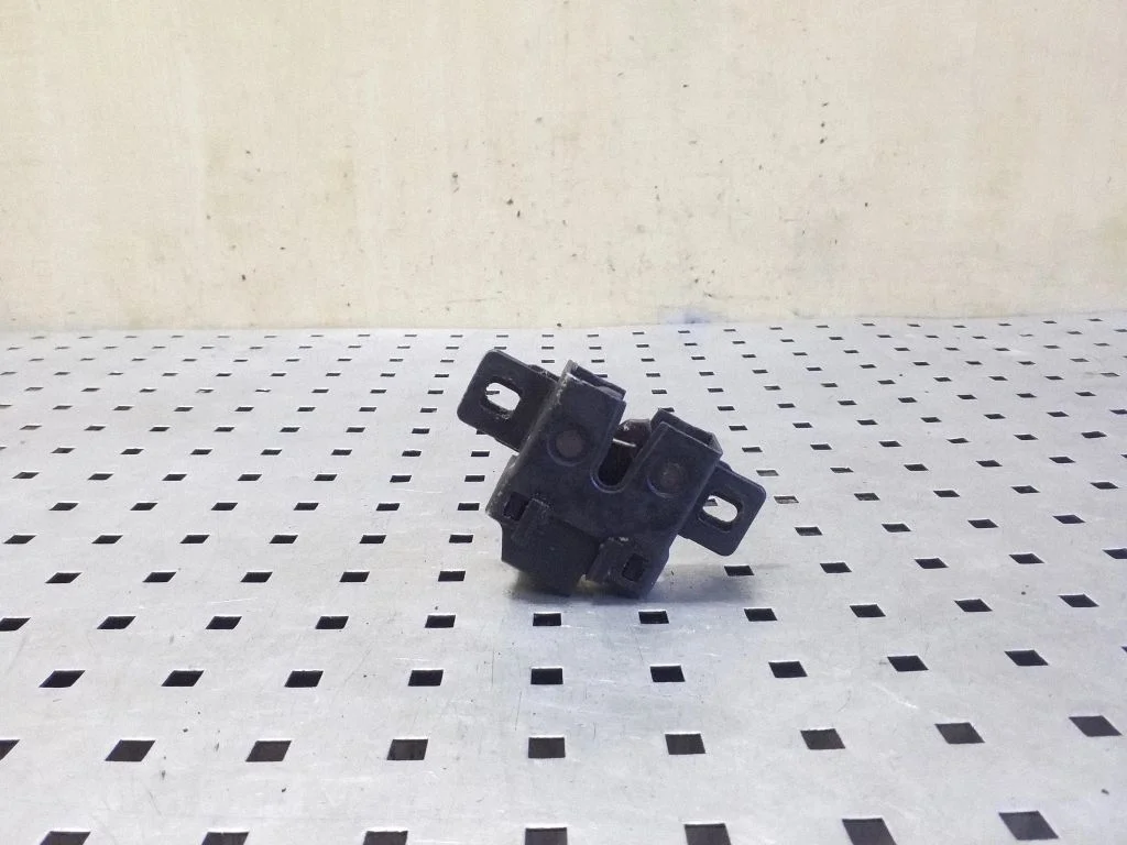 Engine bonnet/hood lock/catch 6H5216700AC