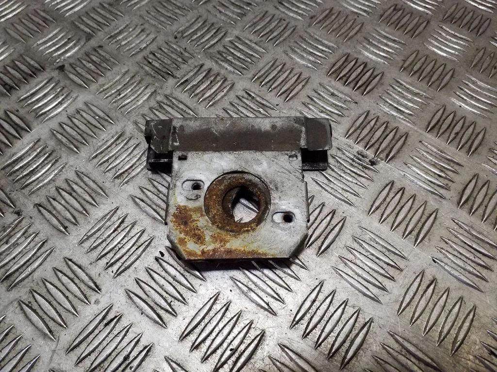 Mootorikapoti lukk – Renault Trafic II (X83) (2001-2014)