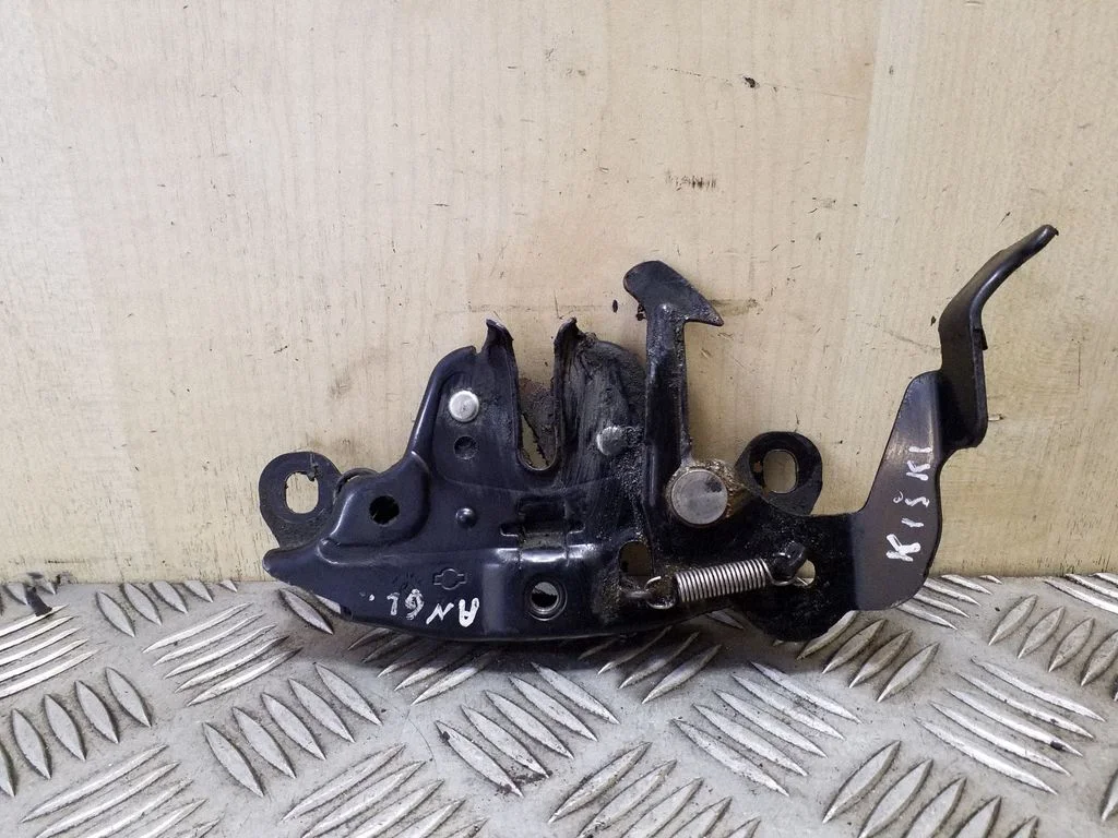 Engine bonnet/hood lock/catch – Nissan Qashqai+2 (2008-2010)