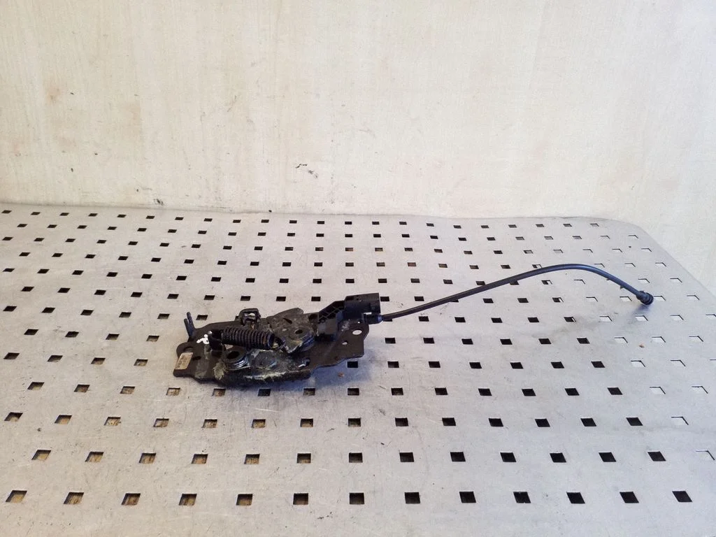 Engine bonnet/hood lock/catch BM5A16700BC