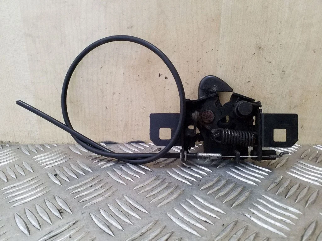 Engine bonnet/hood lock/catch – Ford Galaxy (2000-2006)