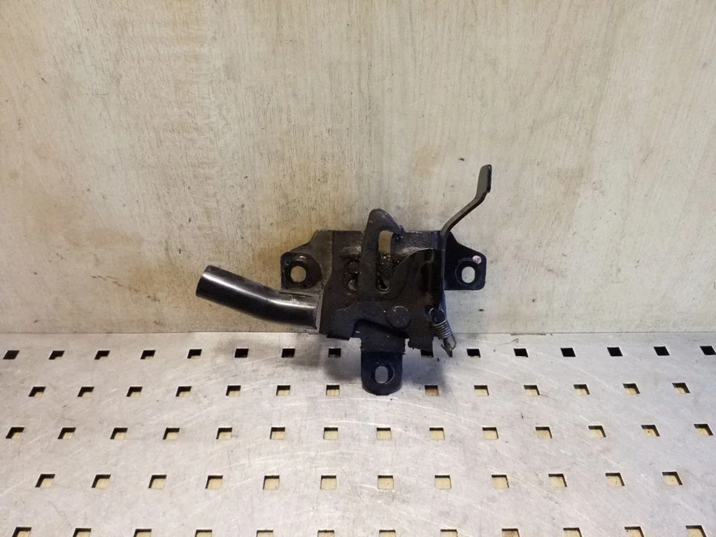 Engine bonnet/hood lock/catch – Subaru Outback (2009-2014)