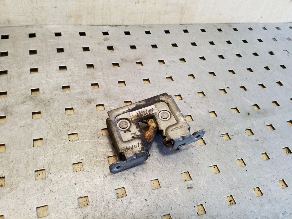 Engine bonnet/hood lock/catch 7178754