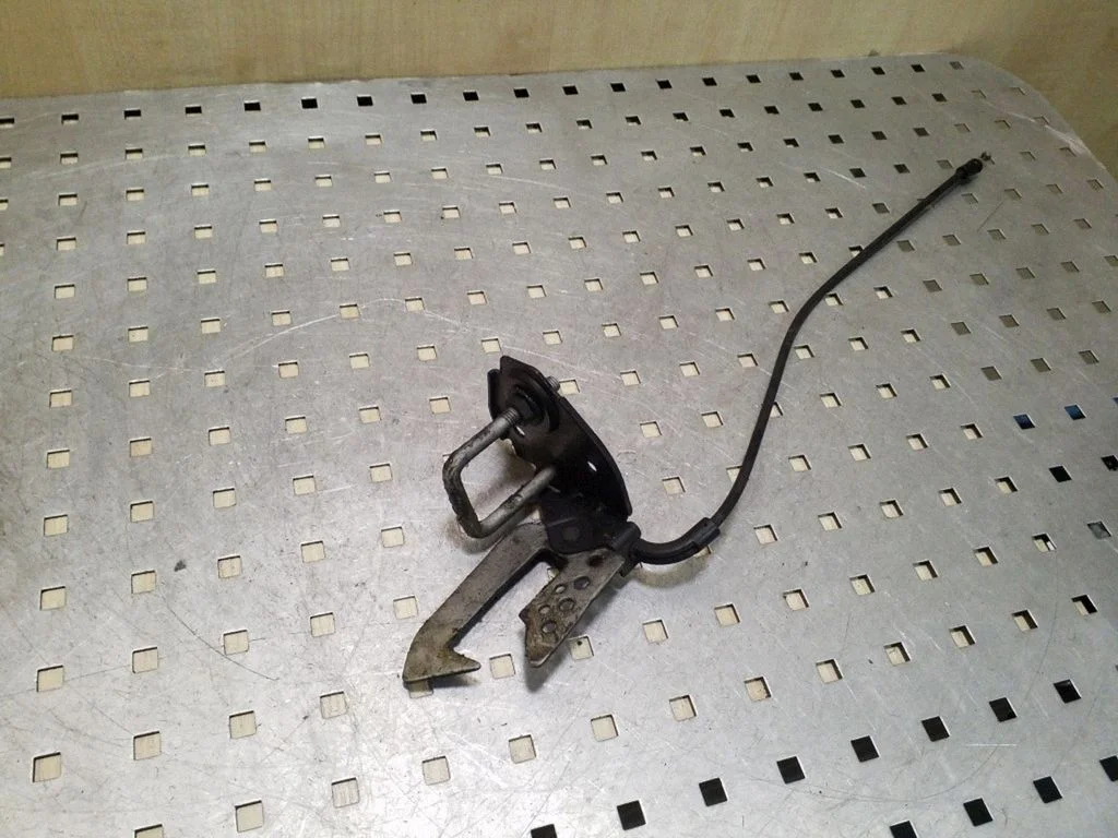 Engine bonnet/hood lock/catch 7183763