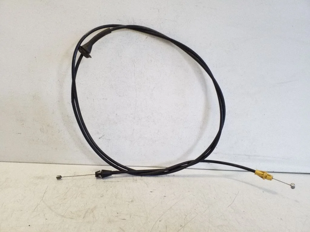Engine bonnet/hood lock release cable