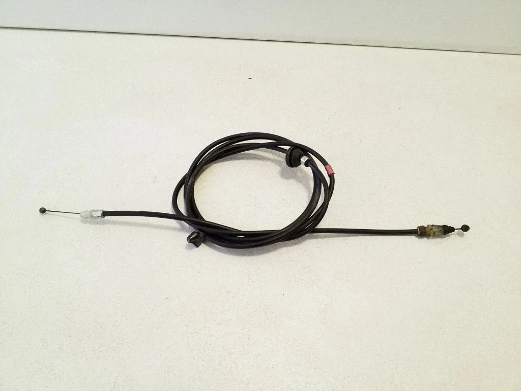 Engine bonnet/hood lock release cable