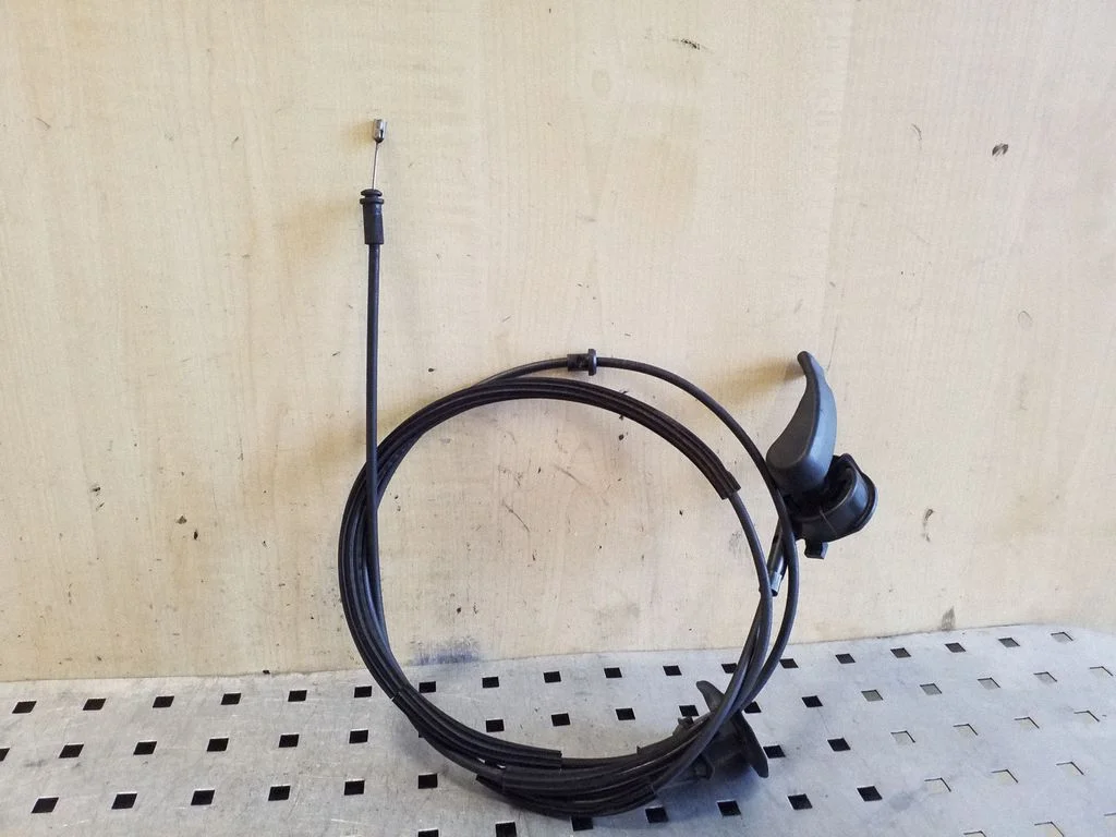 Engine bonnet/hood lock release cable