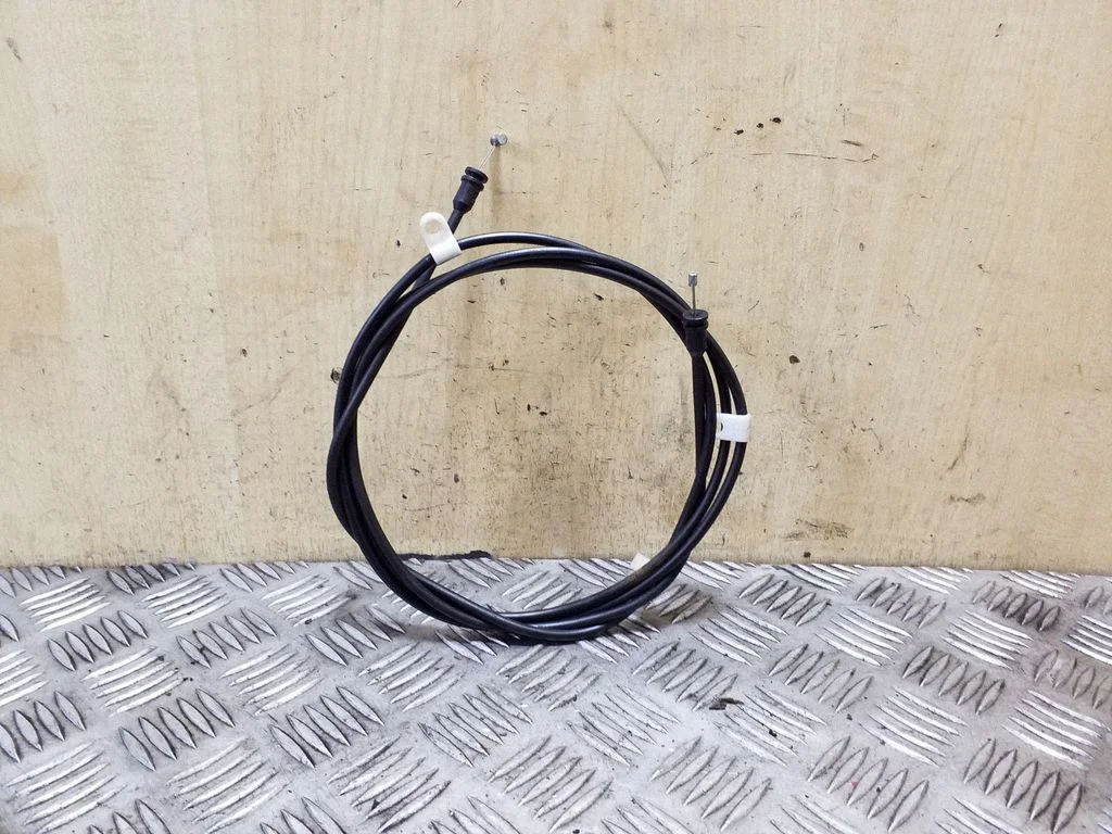 Engine bonnet/hood lock release cable – Audi A5 8T 8F (2007-2016)