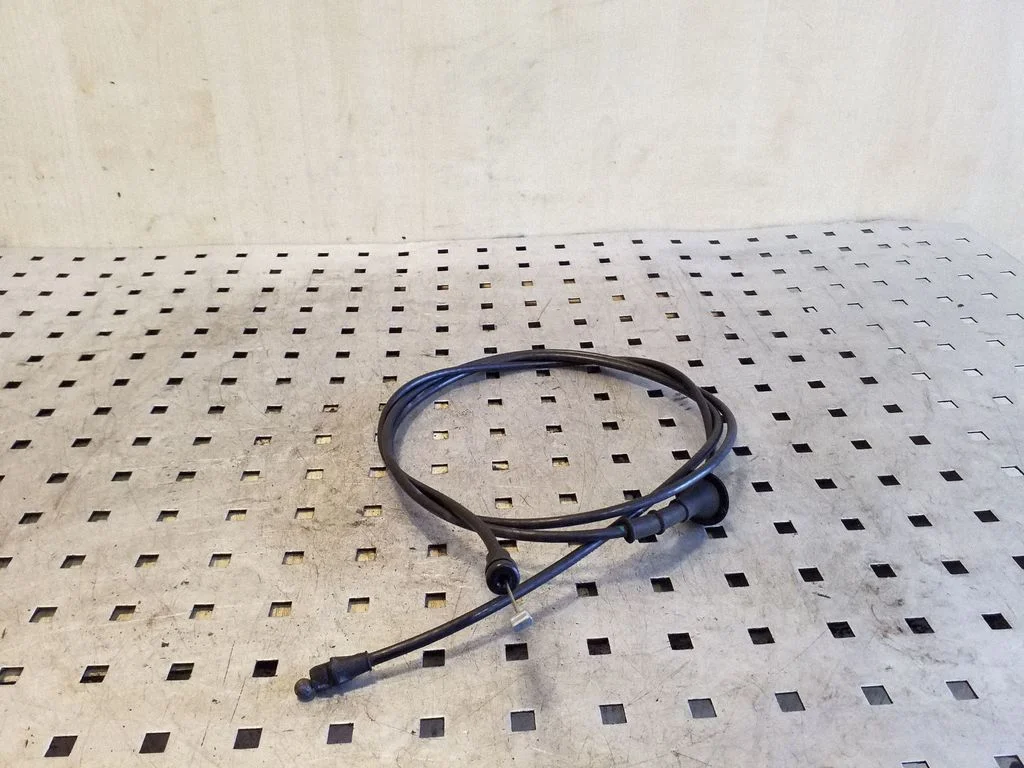 Engine bonnet/hood lock release cable – Opel Zafira C (2011-2019)