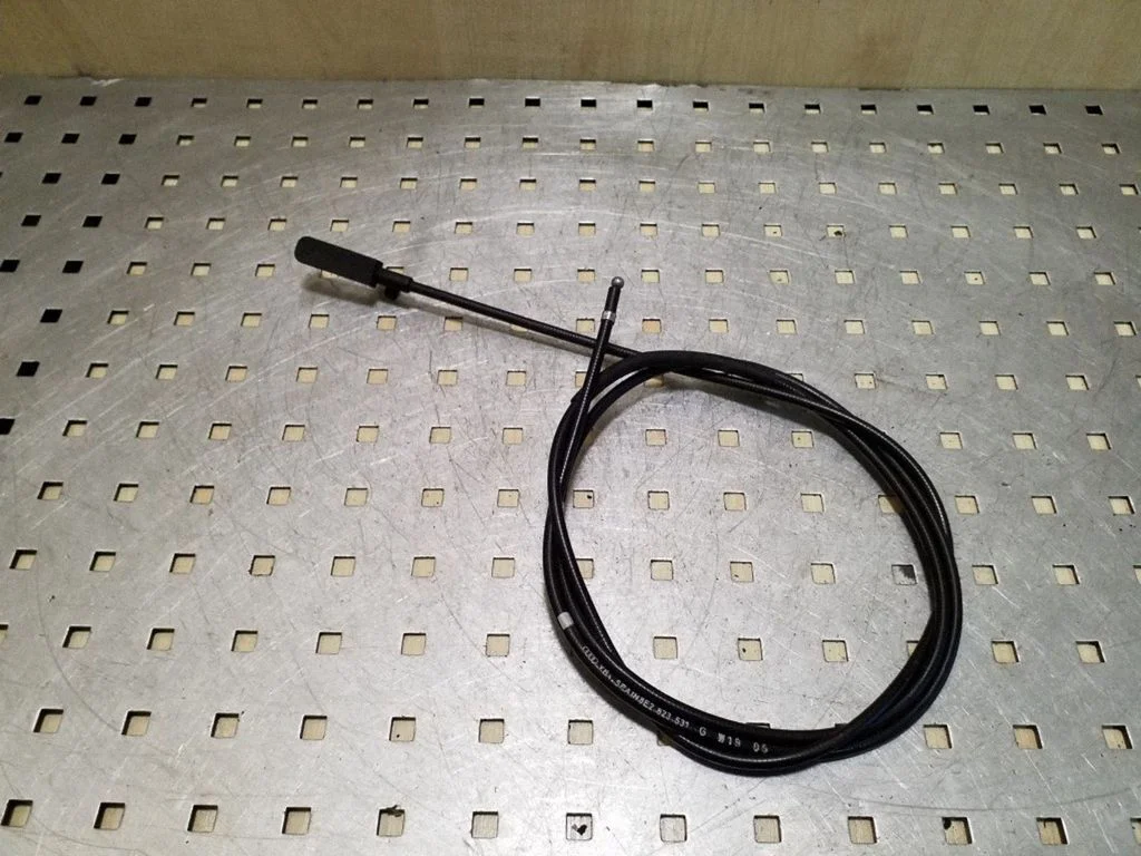 Engine bonnet/hood lock release cable 8E2823531G