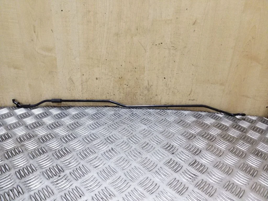 Engine bonnet/hood prop rod/strut
