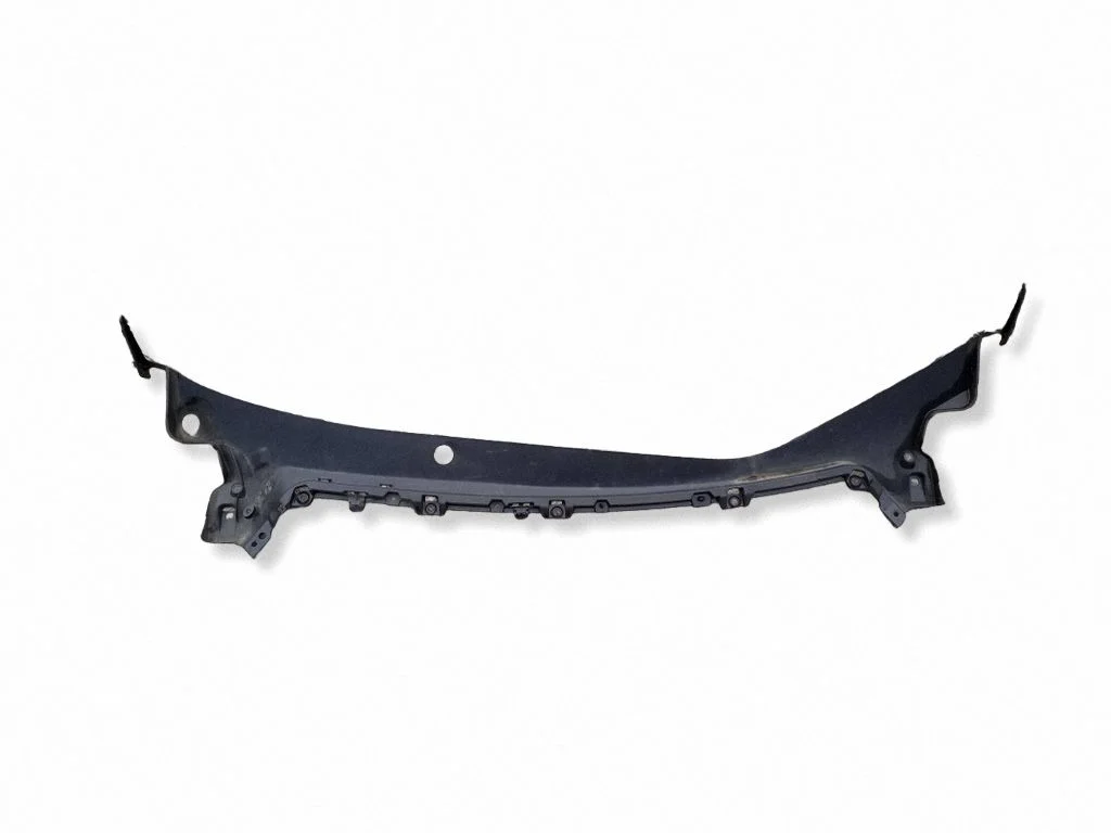 Podszybie (osłona wycieraczek) 165714800A – Tesla Model Y (2020-)
