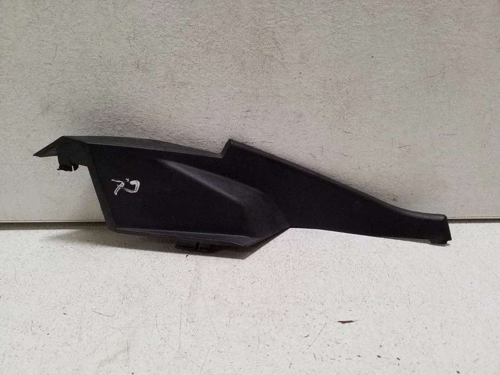 Slotiņu apdare 86154H8100
