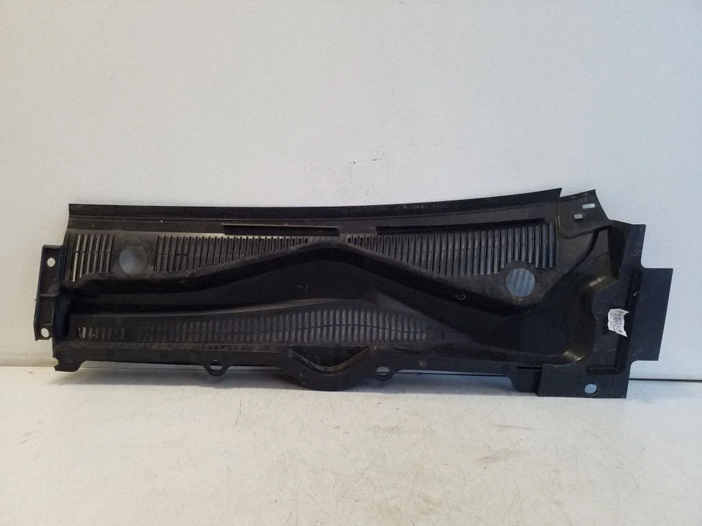 Wiper trim JB3B2102222
