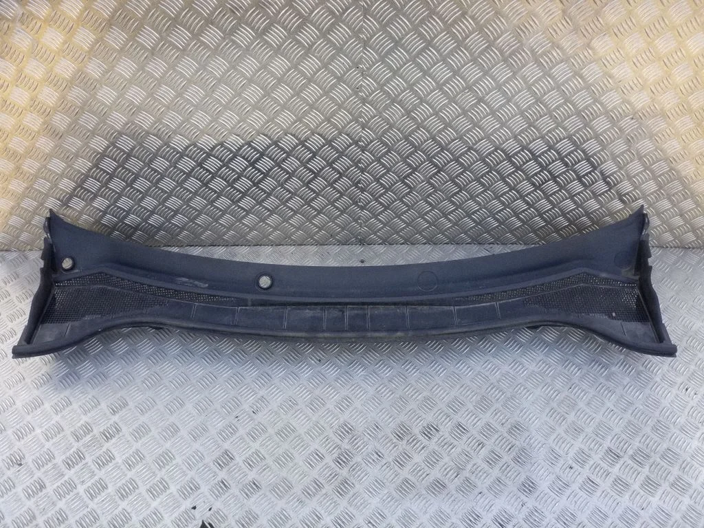 Wiper trim LV4BS02216BGW