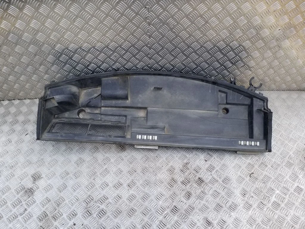 Wiper trim BK21V021B12AE