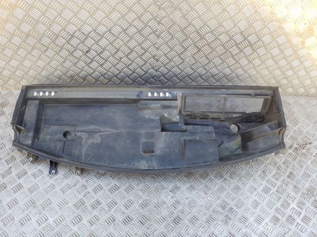 Wiper trim BK21V021B12AE