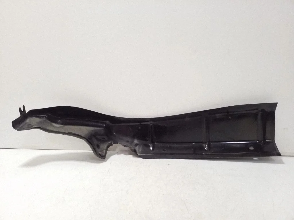 Wiper trim 5NA806240