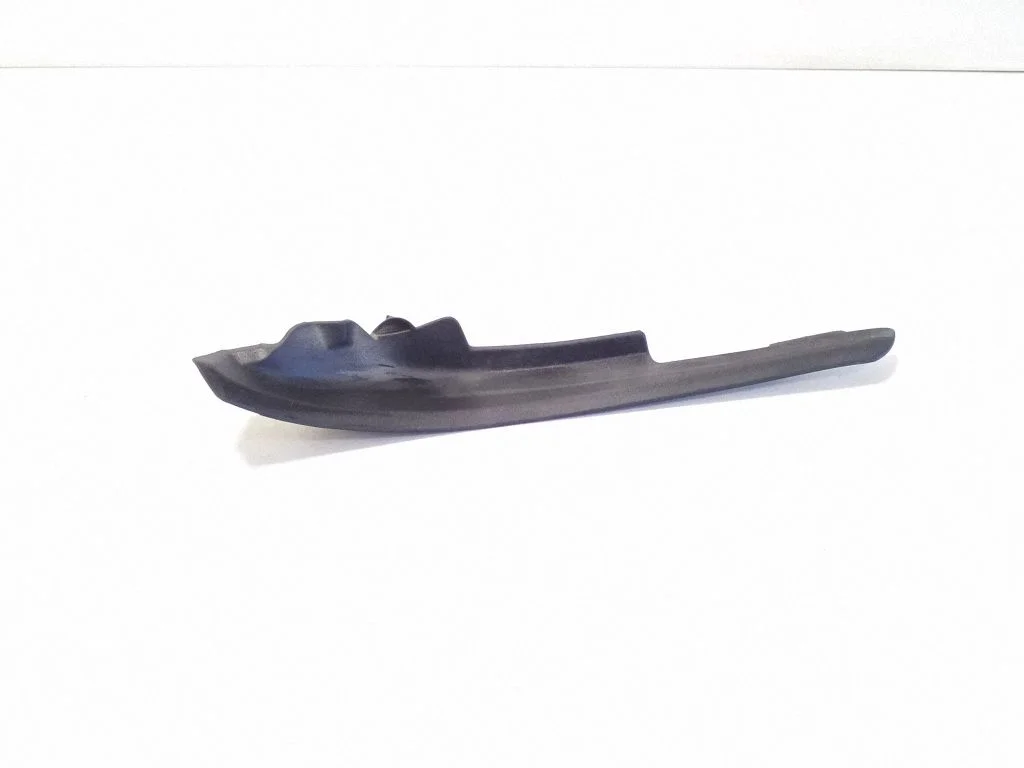 Wiper trim – left