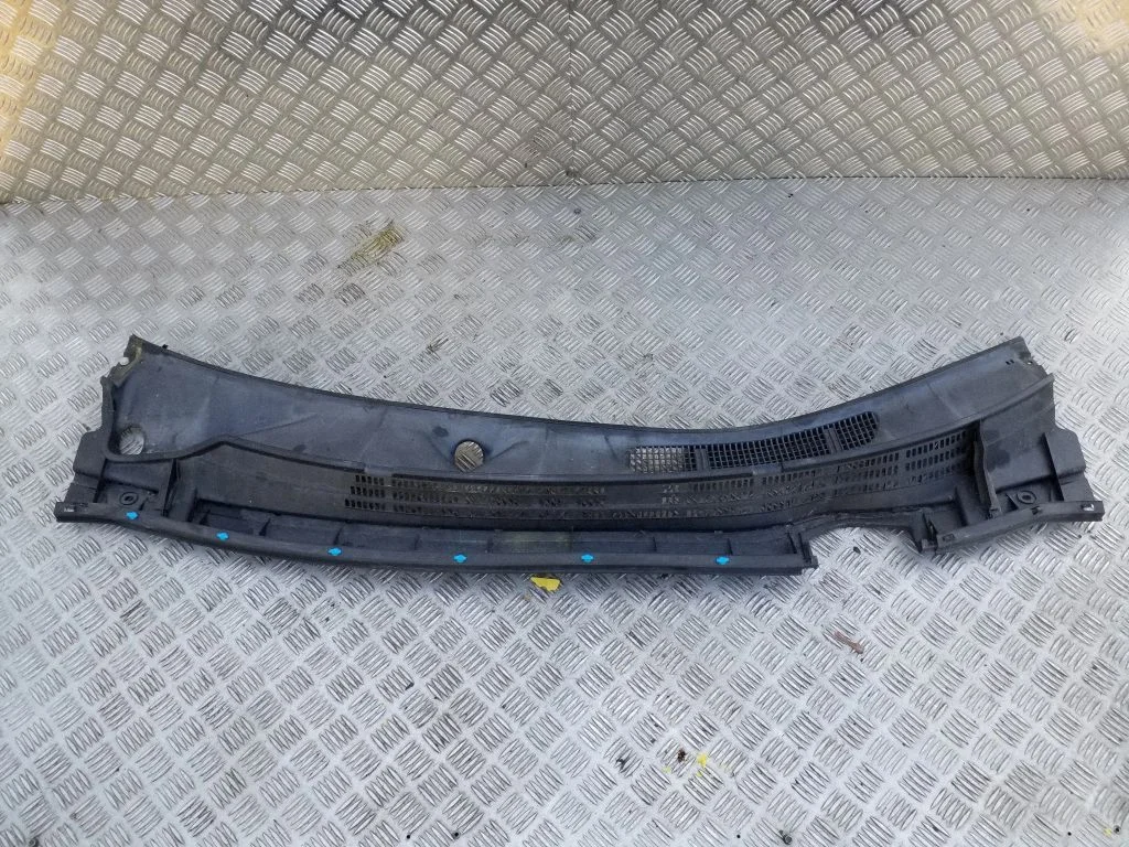 Wiper trim 5575178020
