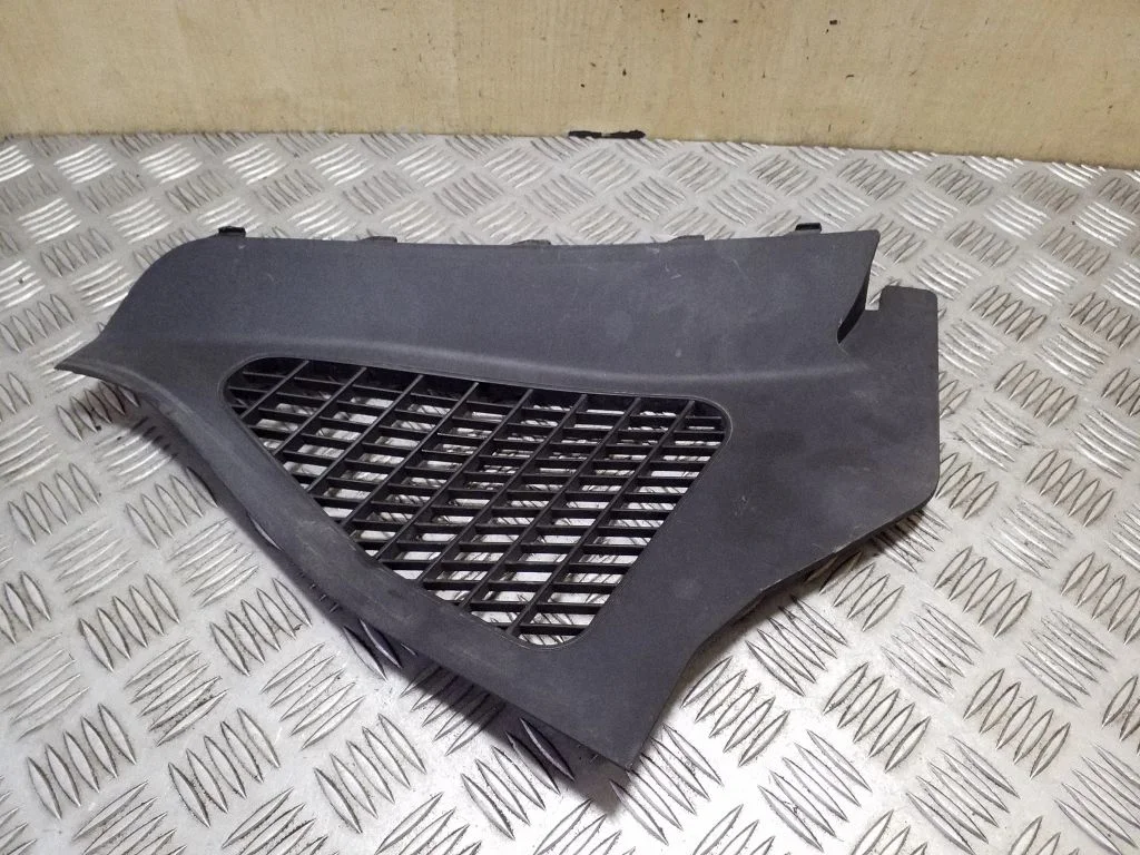 Wiper trim 7P5819175C