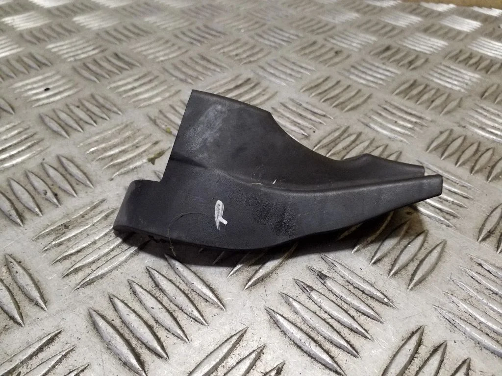 Wiper trim 7P5823316