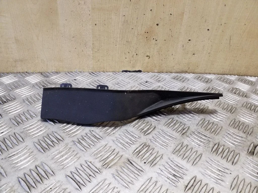 Wiper trim 31442411