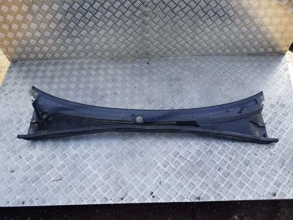 Wiper trim