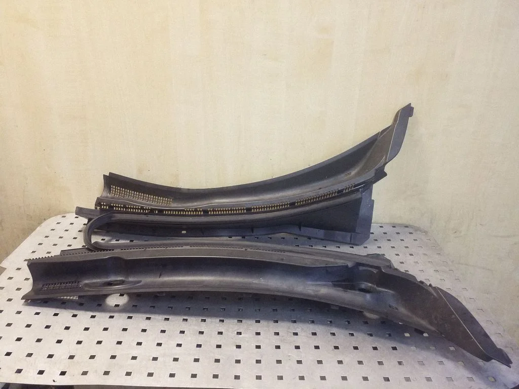 Wiper trim