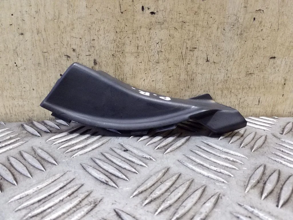 Wiper trim – KIA Sorento (2010-2014)