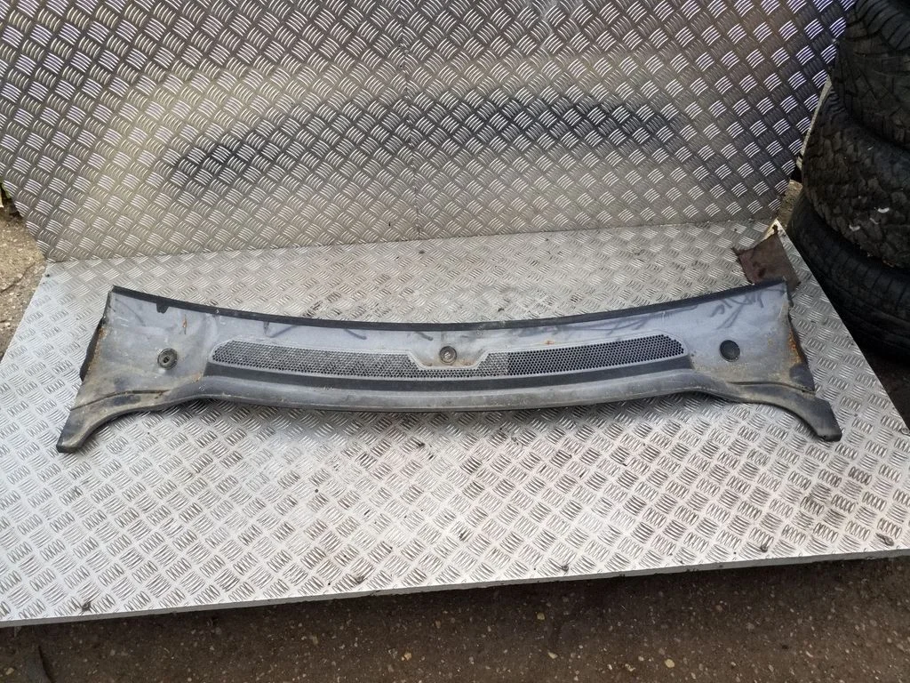 Wiper trim JAG500012