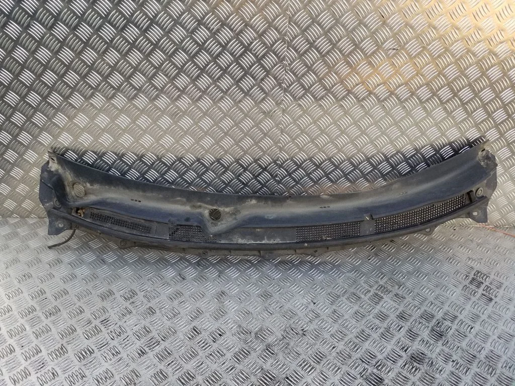 Wiper trim 66862JG000