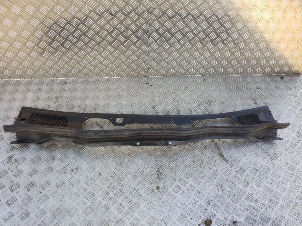 Wiper trim – Volvo V40 (2012-2019)