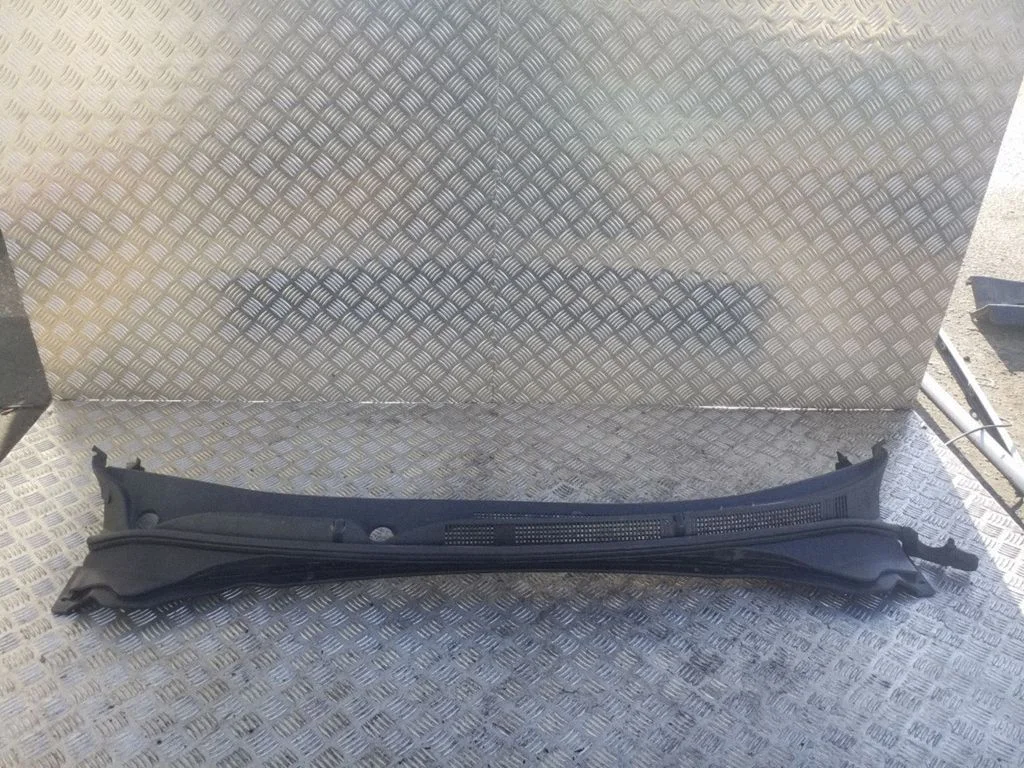 Wiper trim 861513Z900