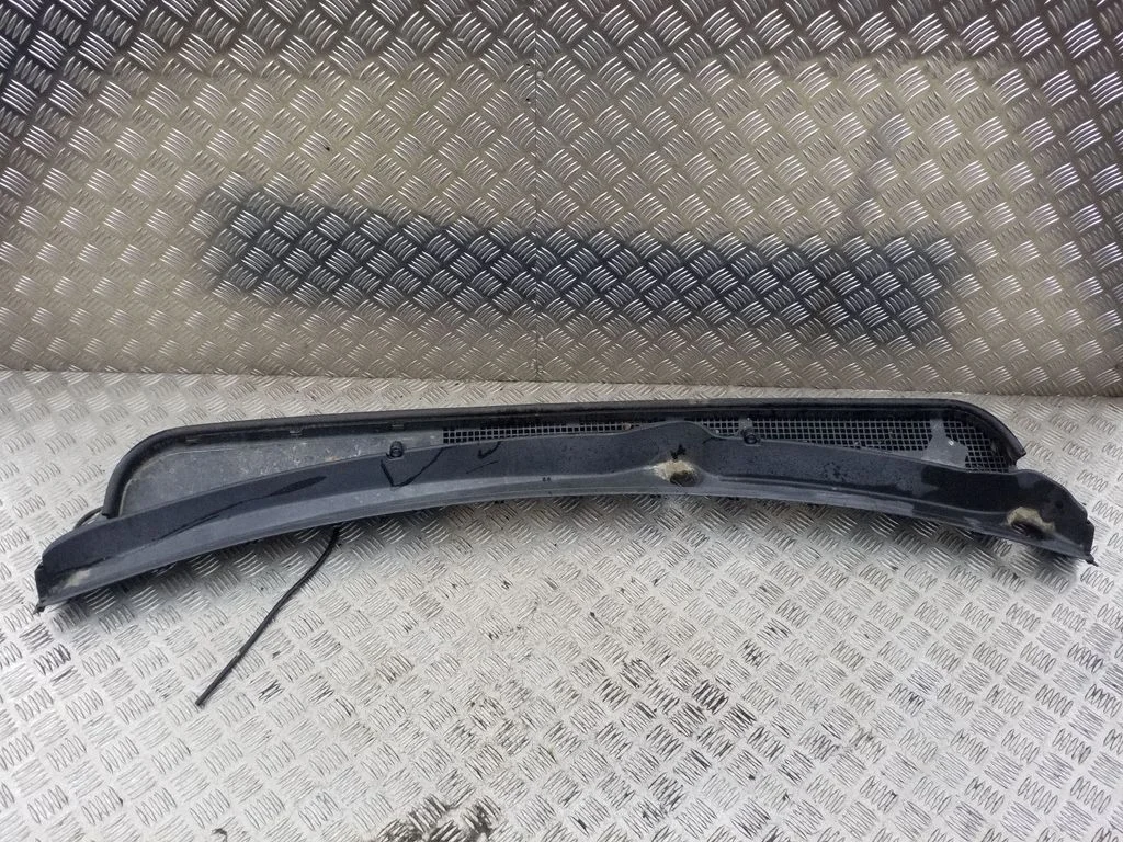 Slotiņu apdare 91411AJ000