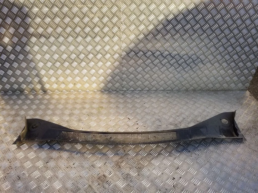 Wiper trim 13271771