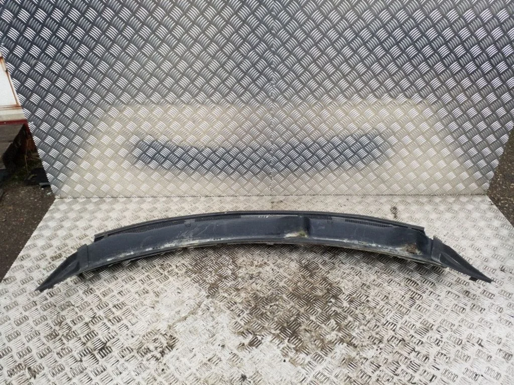 Wiper trim 66862JG000