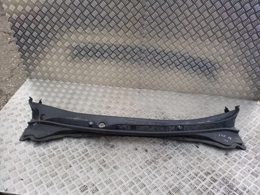 Wiper trim 861513Z900