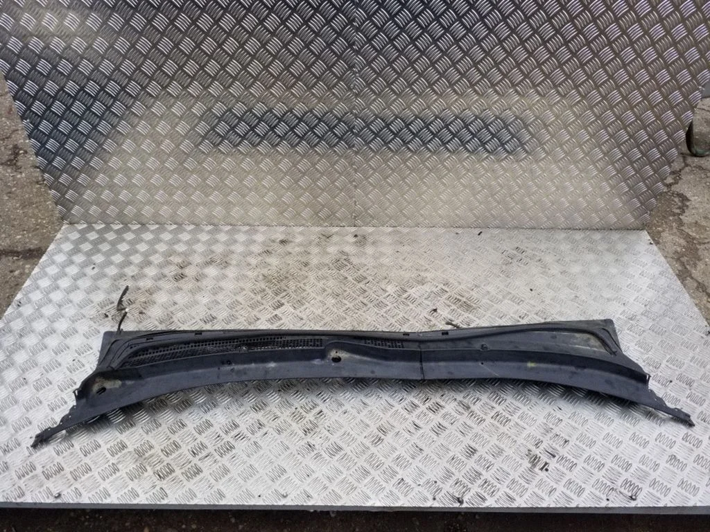 Wiper trim 74220S9A