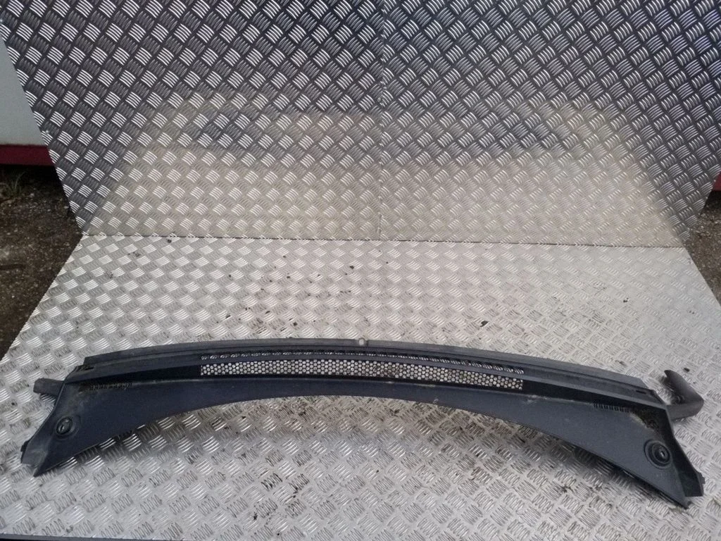 Wiper trim 9671408577