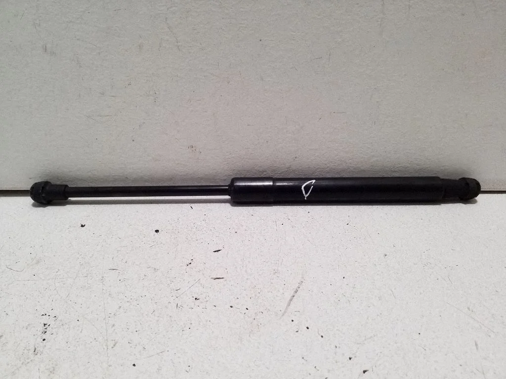Siłownik maski 8J0823359C