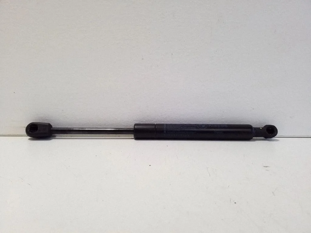 Motora pārsega amortizators – BMW X3 E83 (2003-2010)