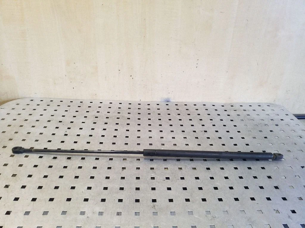 Front bonnet/hood damper/strut 8A0823360