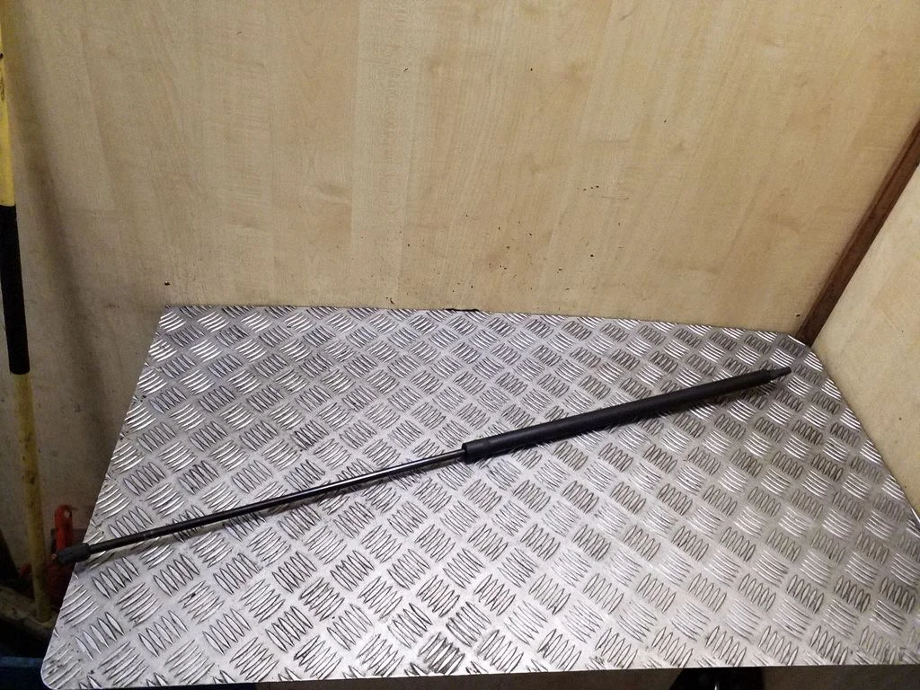 Front bonnet/hood damper/strut 4A0823359C