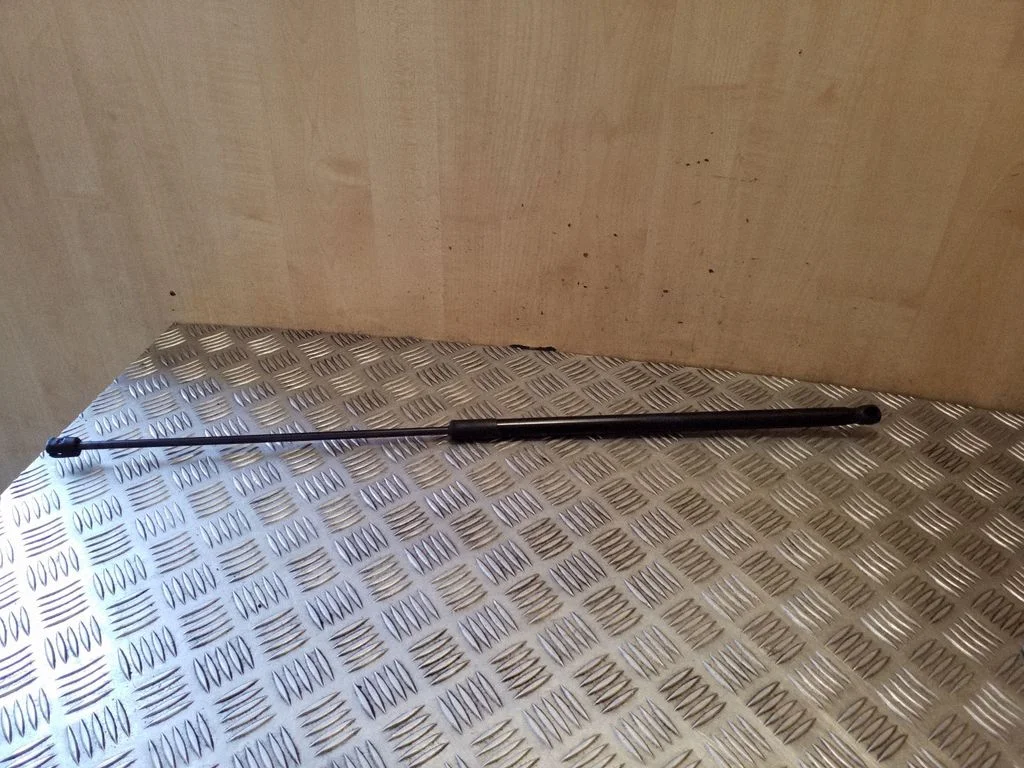 Front bonnet/hood damper/strut 8T0823359
