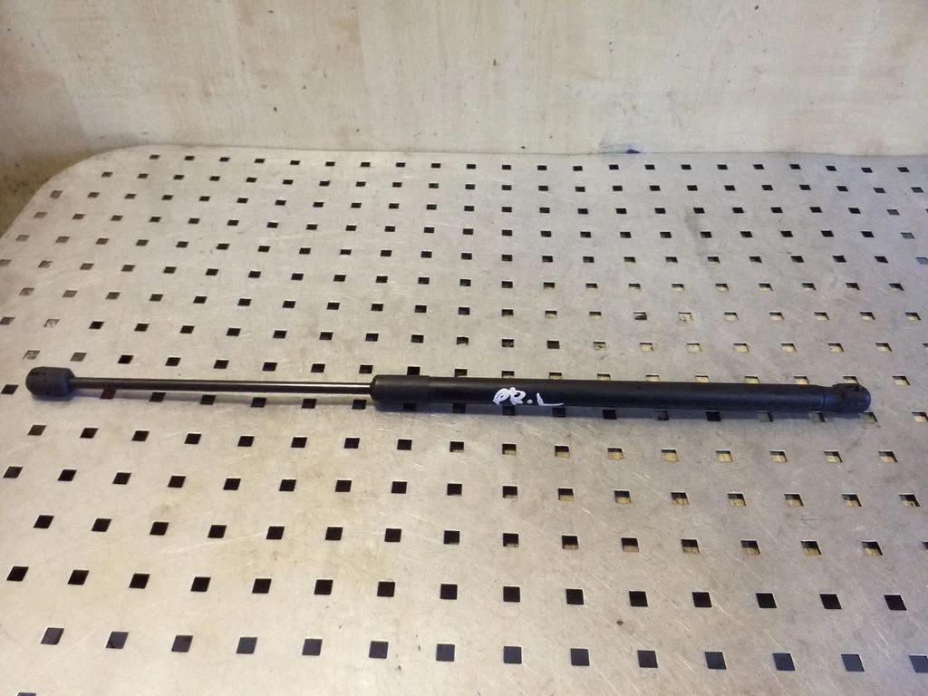 Front bonnet/hood damper/strut 7L6823359B