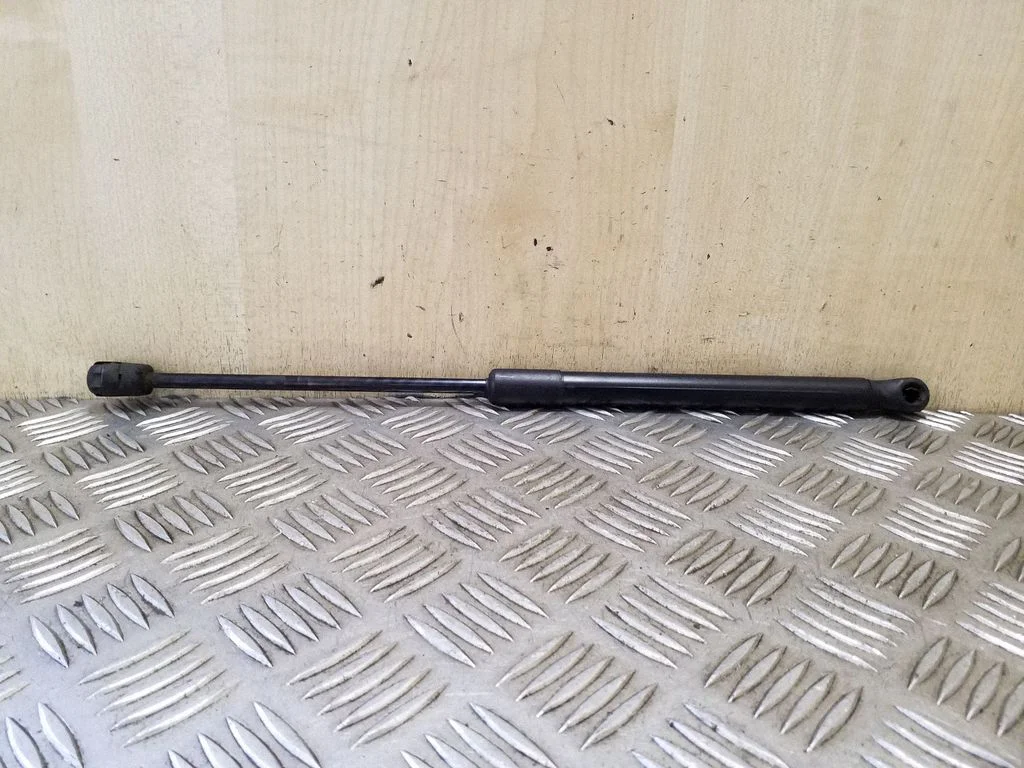Front bonnet/hood damper/strut – BMW X6 E71 (2008-2014)